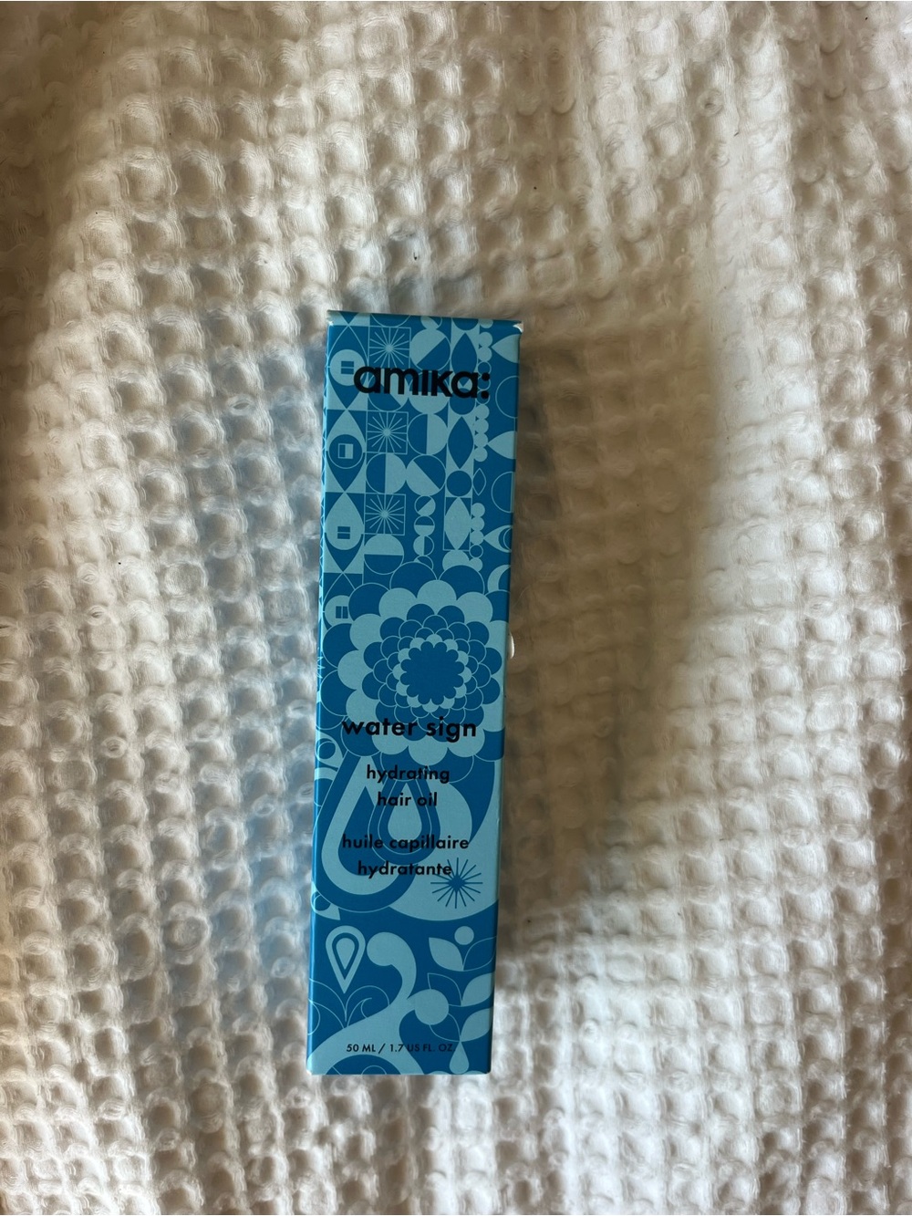 amika water sign hydrating hair oil